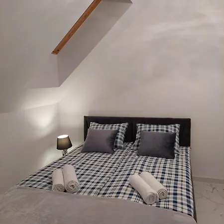 Apartment Lux Ii *